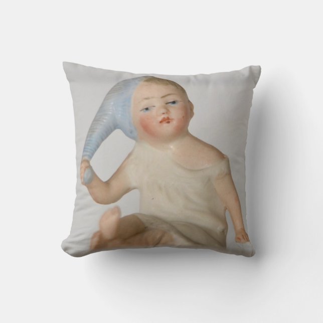 Boy Figurine Pillow Kussen (Voorkant)