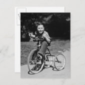 Boy Riding Tricycle Briefkaart (Voorkant / Achterkant)