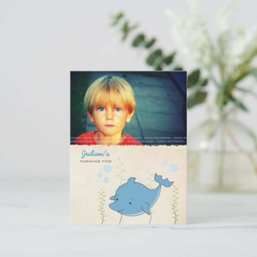 Boys Beach Pool Verjaardagsfeestje Dolfijn Nodig K Uitnodiging Briefkaart (Staand voorkant)