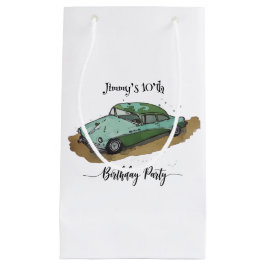 Boys birthday party with two toned sedan klein cadeauzakje