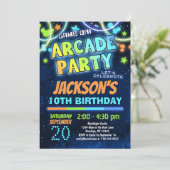 Boys Blue Green Arcade Party Birthday Uitnodiging (Staand voorkant)