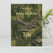 Boys Camo Birthday Invitation, naam/leeftijd invul Kaart (Staand voorkant)