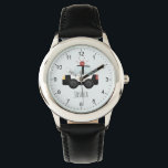 Boys Cute Modern Blue Police Car Kinder Horloge<br><div class="desc">Dit schattige en moderne kinder horloge heeft een politieauto-cartoon en een plek waar je je jongens kunt noemen. Ideaal voor een kind dat droomt van politieagent te zijn! Met duidelijke getallen en een blauwe achtergrond,  is dit geweldig voor een kinder eerste horloge.</div>