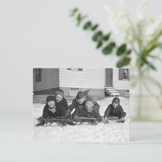 Boys Sledding, 1936 Briefkaart (Staand voorkant)