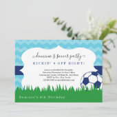 Boy's Soccer Birthday Party Uitnodiging (Staand voorkant)