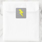 Boze bliksem. Geel op Grijs. Vierkante Sticker (Tas)
