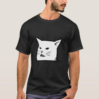 Boze vrouwen die tegen een verwarde kat schreeuwen t-shirt