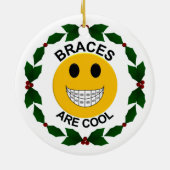 Braces zijn Cool kerstversiering Keramisch Ornament (Achterkant)