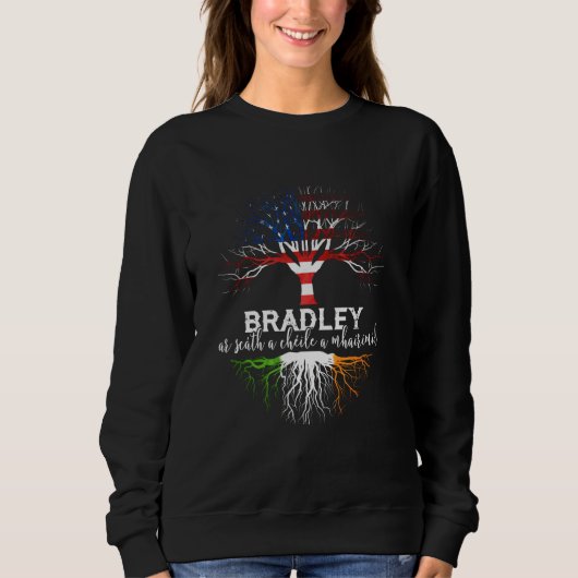 Bradley Irish familienaam Shirt Irish Roots (Voorkant)