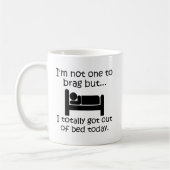 Brag Out of Bed Funny Mug Koffiemok (Links)