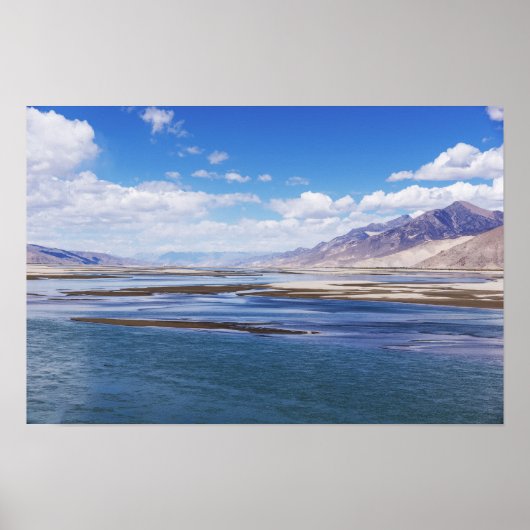 Brahmaputra rivier en berglandschap - Tibet Poster (Voorkant)