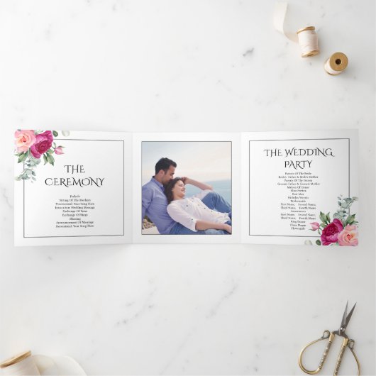 Branches met roze rozenbloemen bloemenbruiloft drieluik programma (Binnen)