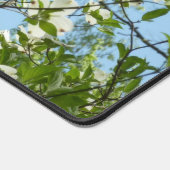 Branches van Dogwood Blossom Spring Trees Bureaumat (Hoek)