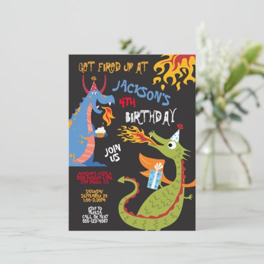 Brandademende Dragons Birthday Party Kaart (Staand voorkant)
