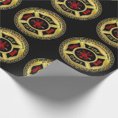 Brandafdeling logo Black en Gold Badge Cadeaupapier (Hoek)