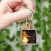 Brandblussers blussen een gesimuleerde batterijvez sleutelhanger (Hand)