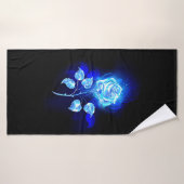 Brandende Blauwe Roos Badhanddoek (Badhanddoek)