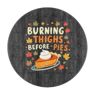 Brandende dijen voor taarten Thanksgiving Herfst Snijplank