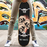 Brandende schedel vlammen aangepaste naam persoonlijk skateboard<br><div class="desc">Brandende schedel vlammen aangepaste naam skateboard</div>