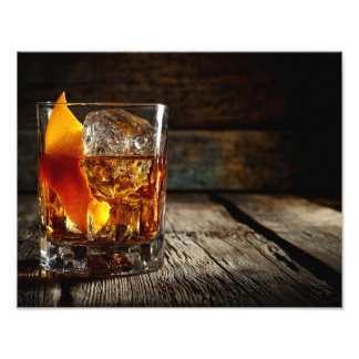 Brandende Whisky Glas Rustieke Donkere Sfeer Foto Afdruk