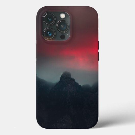Brandende wolken, mist en bergen Case-Mate iPhone case (Achterkant)