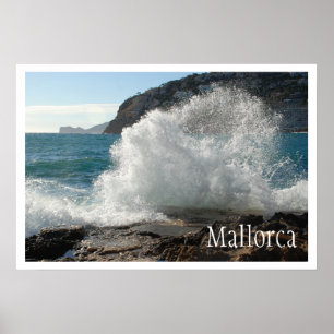 Branding Surf op Rotsen, Mallorca, Spanje Poster