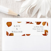 Brandlabel met verbrande sienna-eucalyptusbladeren etiket (Insitu)