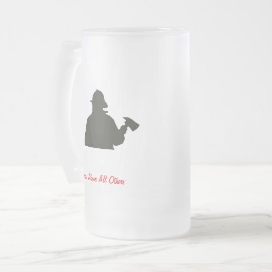 Brandweergistende mok van bier (Voorkant links)