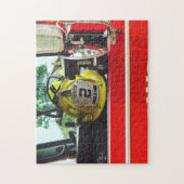 Brandweerhelmen in de brandweerwagen legpuzzel (Verticaal)