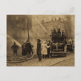Brandweerkorpsen in actie - Vintage Briefkaart