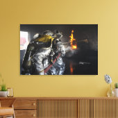 Brandweerlieden blussen een brand in een training  canvas afdruk (Insitu (Woonkamer))