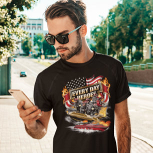 Brandweerlieden die bootontploffing bestrijden t-shirt