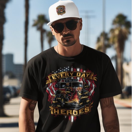 Brandweerlieden die brand bestrijden t-shirt