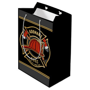 Brandweerman ADD NAME Brandweerpost Badge Medium Cadeauzakje