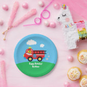 Brandweerman blij met verjaardag papieren bordje (Feest)