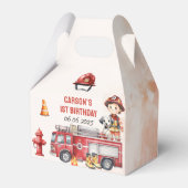 Brandweerman eerste verjaardag brandweerauto bedankdoosjes (Voorkant Zijde)