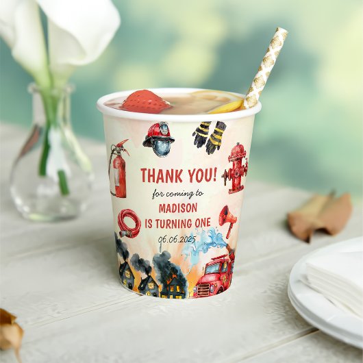 Brandweerman eerste verjaardagsfeest papieren bekers