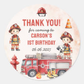 Brandweerman eerste verjaardagsfeest ronde sticker (Voorkant)