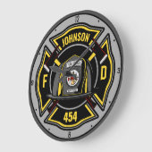 Brandweerman en brandweerteam van brandweerdienst grote klok (Hoek)