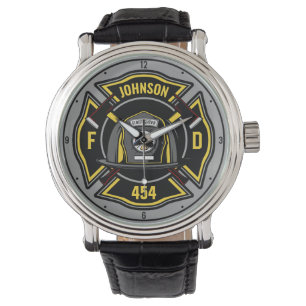 Brandweerman en brandweerteam van brandweerdienst horloge