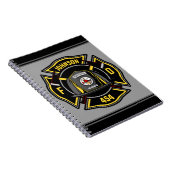 Brandweerman en brandweerteam van brandweerdienst notitieboek (Rechterzijde)