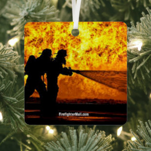 Brandweerman Flames Metal Ornament