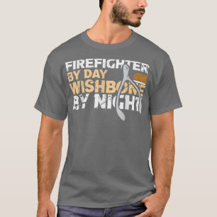 brandweerman met dag aartsbekken met nacht, feestd t-shirt