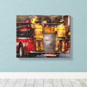 Brandweerman - Metuchen Fire Department Canvas Afdruk (Insitu (Houten vloer))
