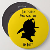 Brandweerman op Button voor ontwerp op kantoor (Voorkant /achterkant)