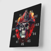 Brandweerman schedel nat spul op het rode spul vierkante klok (Hoek)