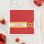 Brandweerman slaat alarm voor verjaardag servet (Insitu)