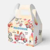 Brandweerman tweede verjaardag brandweerauto bedankdoosjes (Voorkant Zijde)