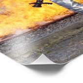 Brandweermannen vechten tegen gesimuleerde brand foto afdruk (Hoek)