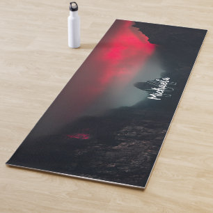 Brankelende wolken, mist en bergen monogram yoga m yogamat